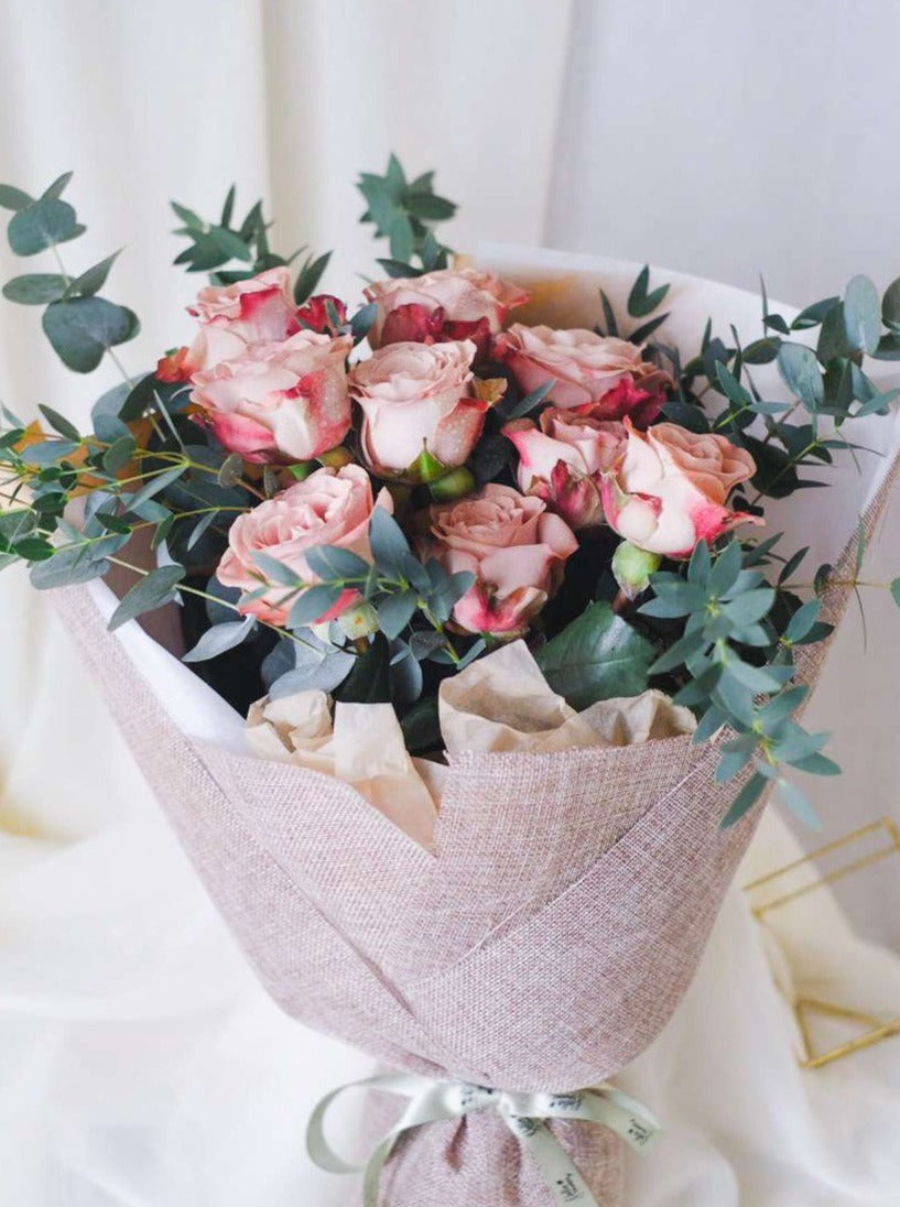 Charlotte - Cappucino roses Bouquet – Hello Flowers! Singapore