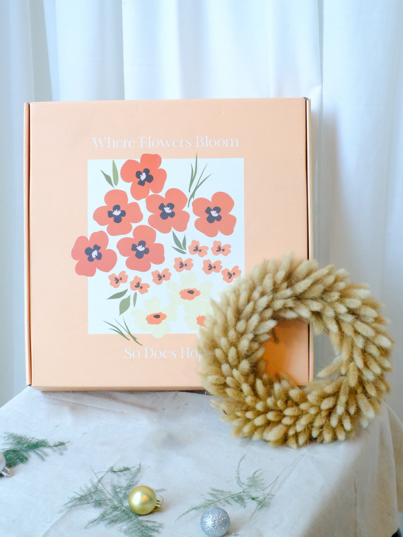 The Joy of Giving: Spreading Holiday Cheer with Flowers