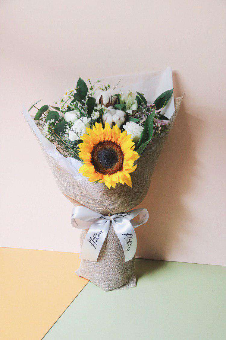 graduation bouquet with sunflower