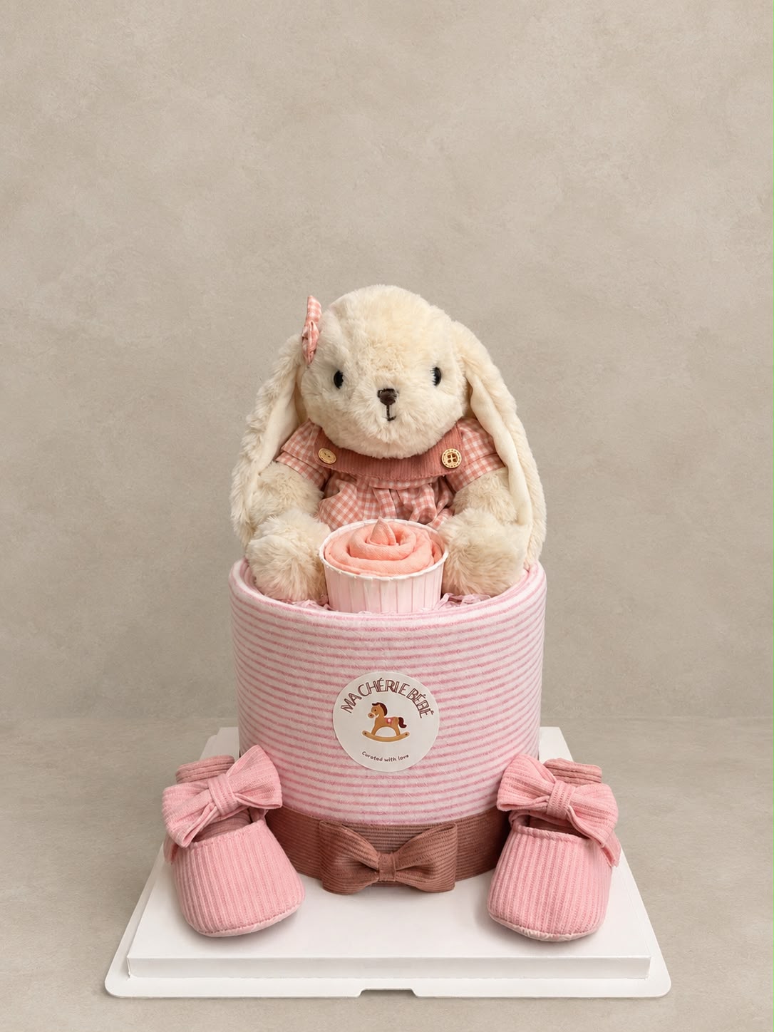 Little Love — Fresh Flowers &amp; Ma Chérie Bébé Diaper Cake