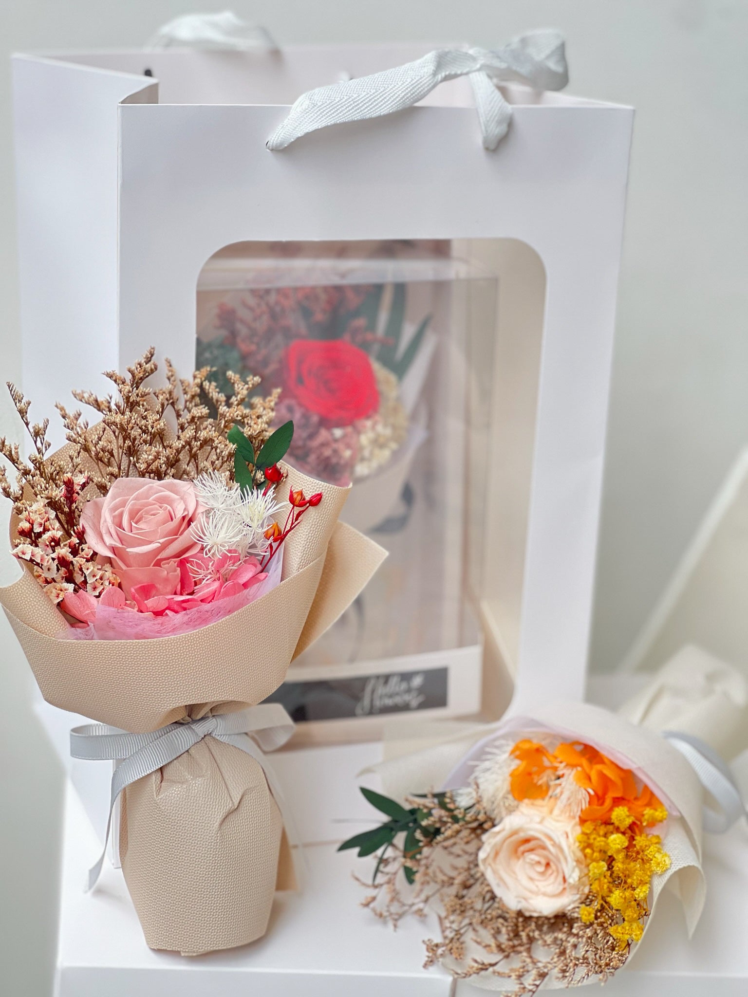 A Little Gesture of Love - Mini Preserved Bouquet with Carrier Box and Bag