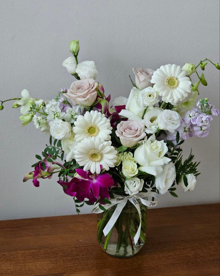 [Bigger Version] Daily Flowers in a Mason Jar!