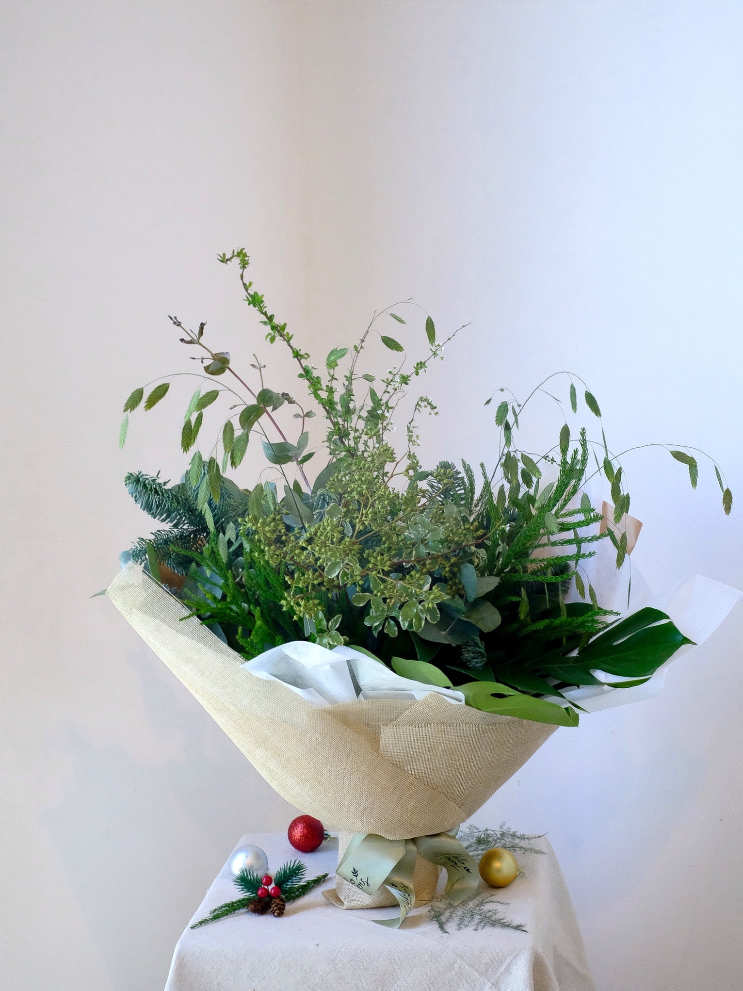 Christmas 23 // Christmas Evergreen - Greens Botanical Bouquet