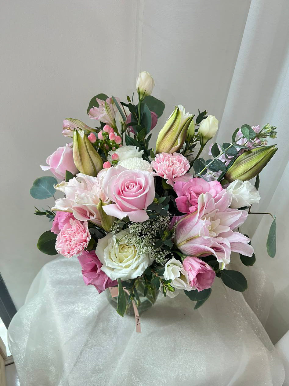 [Bigger Version] Daily Flowers in a Mason Jar!