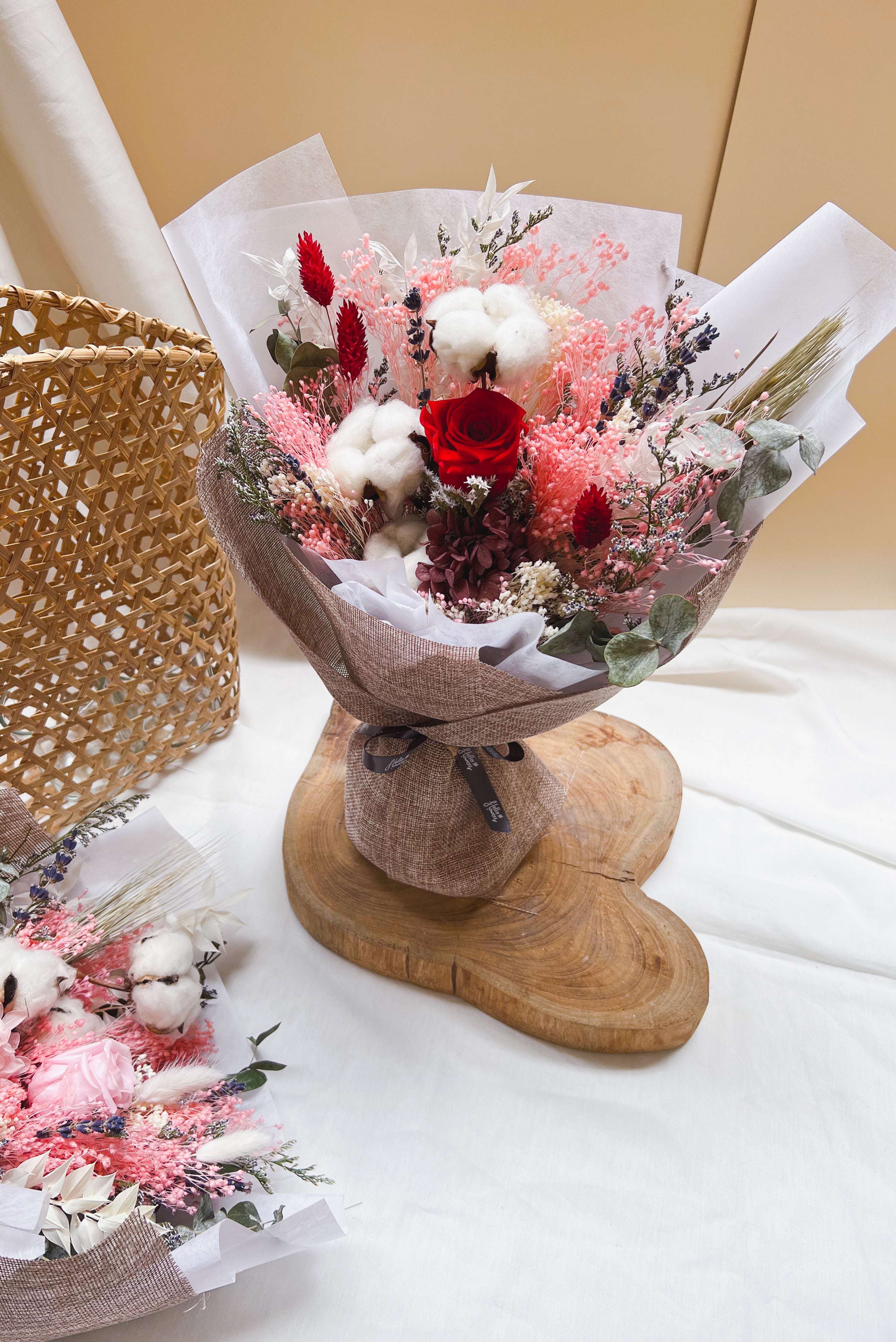 Rei - Dried & Preserved Flower Bouquet