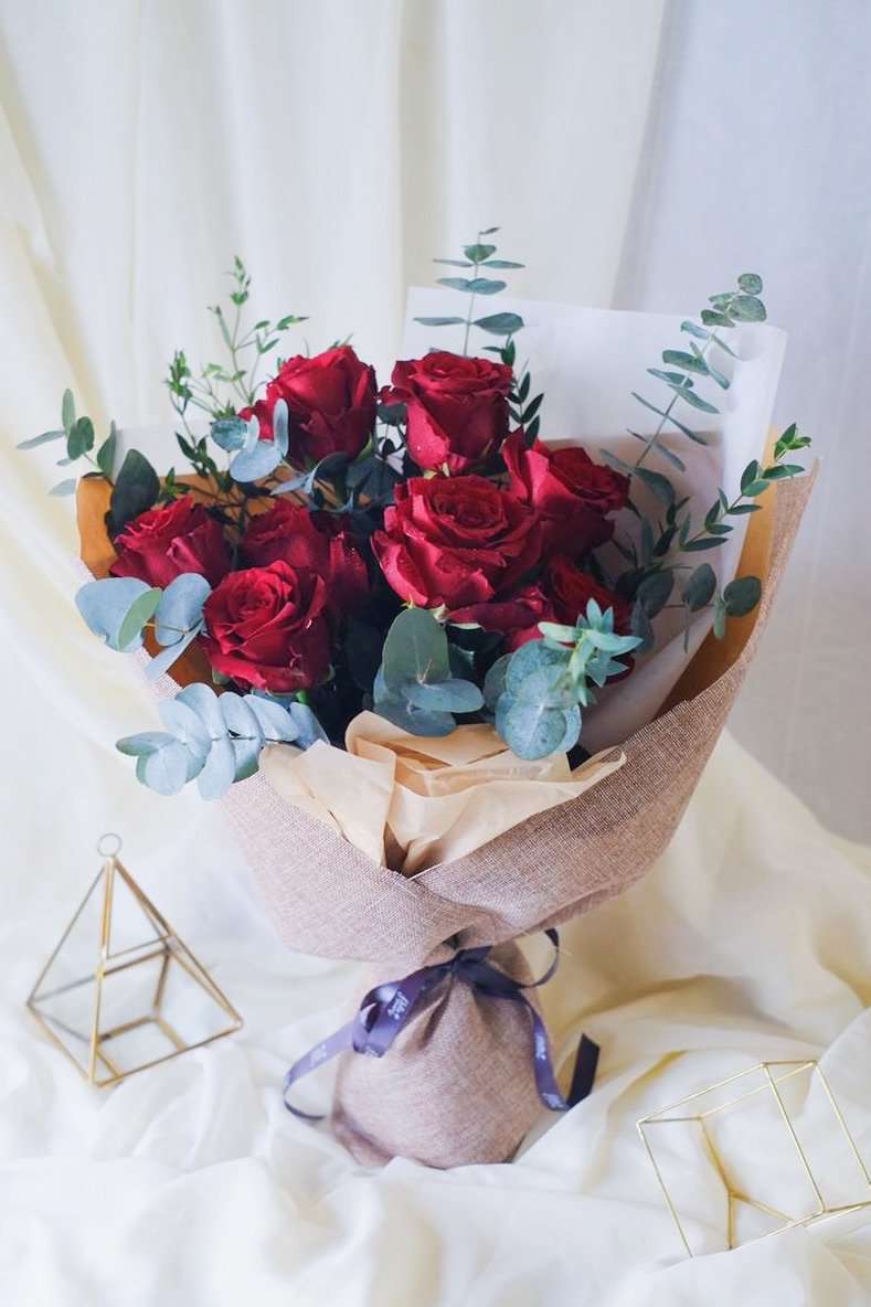 Roxanne - Kenya Red Roses Bouquet-9-hello flowers!