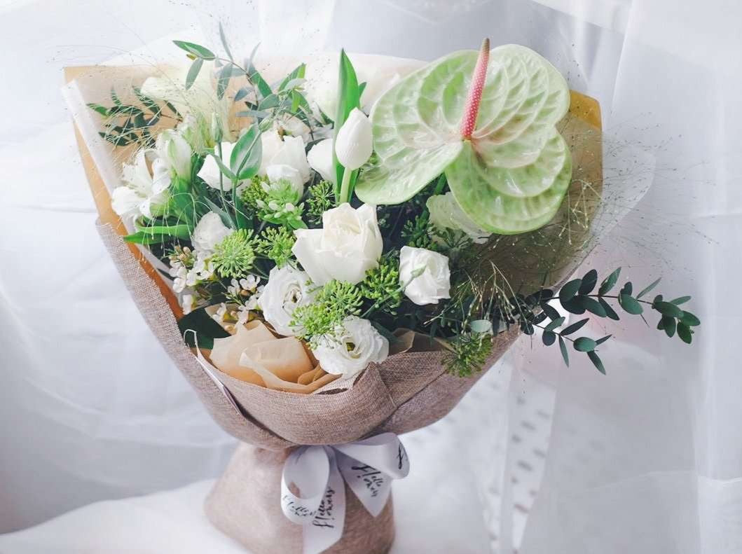 LARGE Angelina - White and Green Bouquet