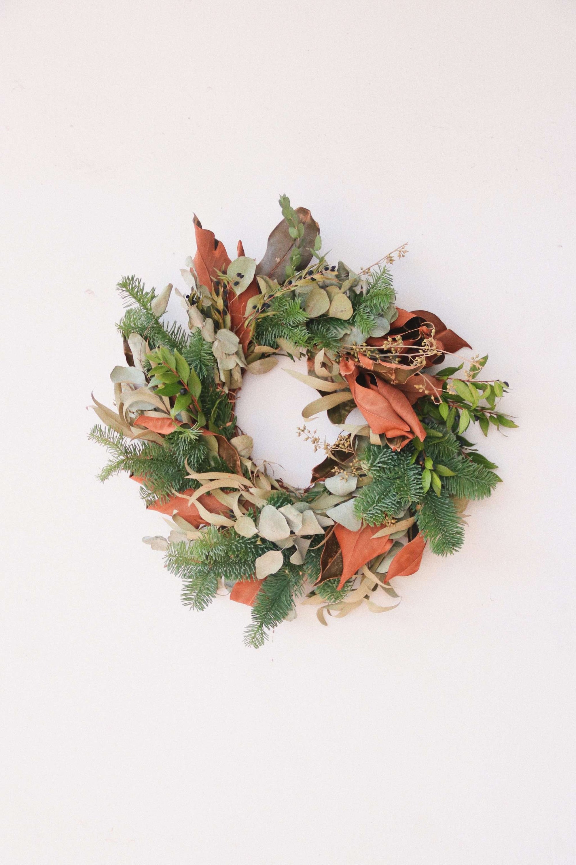 Christmas' 20  | Fresh Magnolia &amp; Foliage Christmas Wreath--hello flowers!
